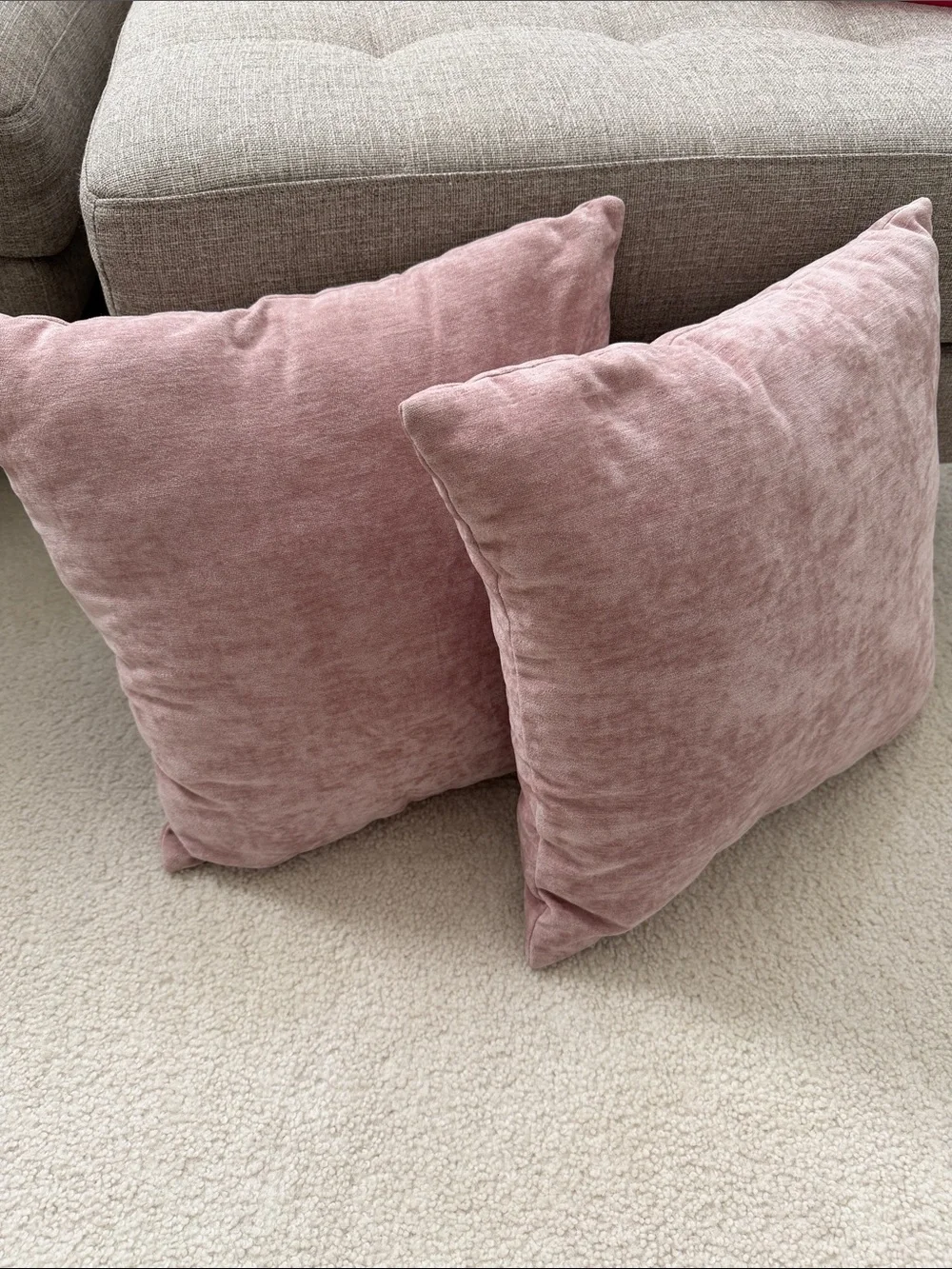 Plush Velvet Throw Pillow - Dusty Pink (2)